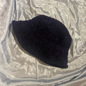 Orvis Purple Fleece-lined hat GREAT CONDITION